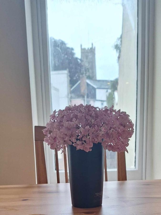 Lfracombe Holiday Apartment Close To Tunnels Beaches イフラクーム エクステリア 写真