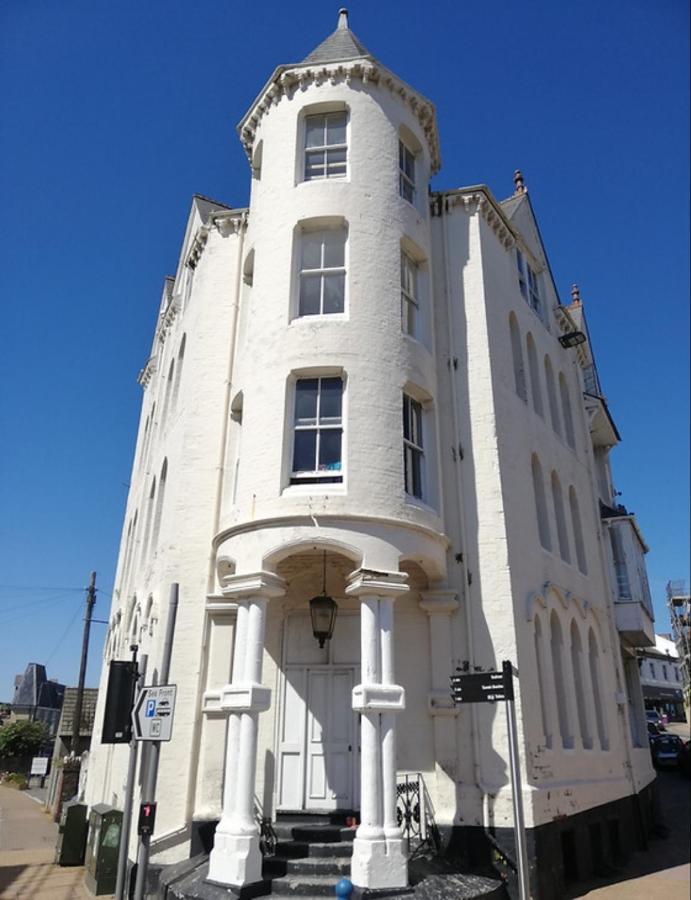 Lfracombe Holiday Apartment Close To Tunnels Beaches イフラクーム エクステリア 写真