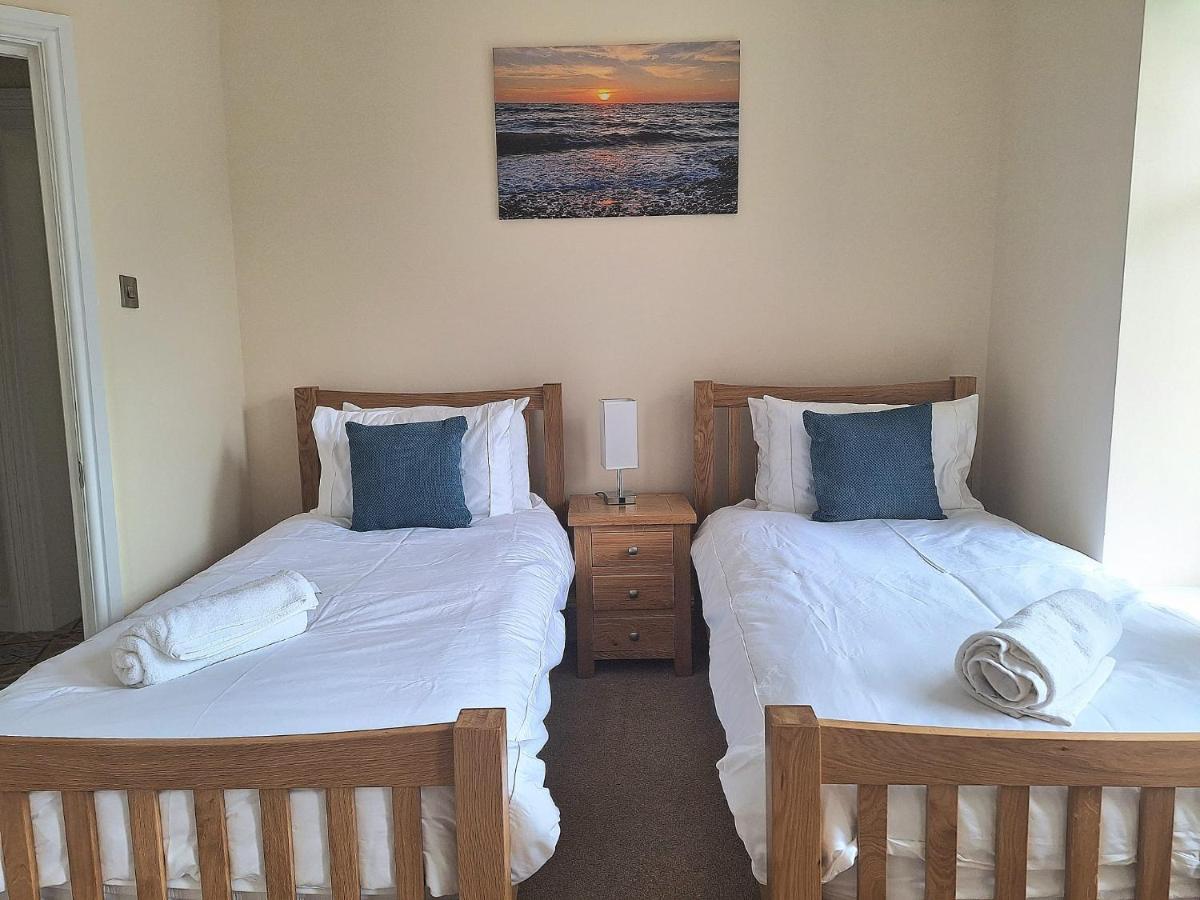 Lfracombe Holiday Apartment Close To Tunnels Beaches イフラクーム エクステリア 写真