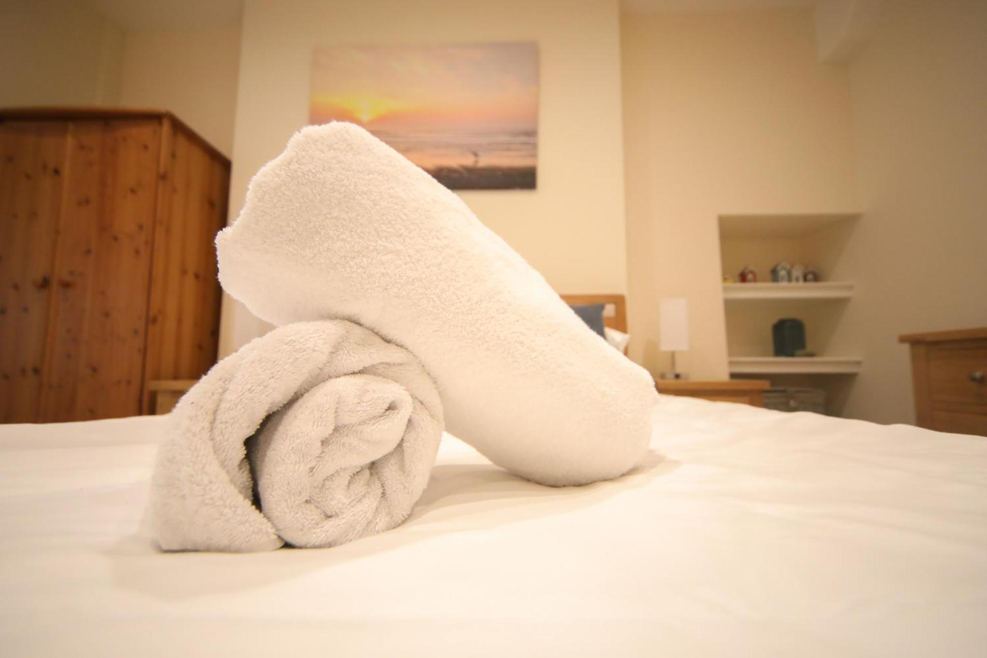 Lfracombe Holiday Apartment Close To Tunnels Beaches イフラクーム エクステリア 写真