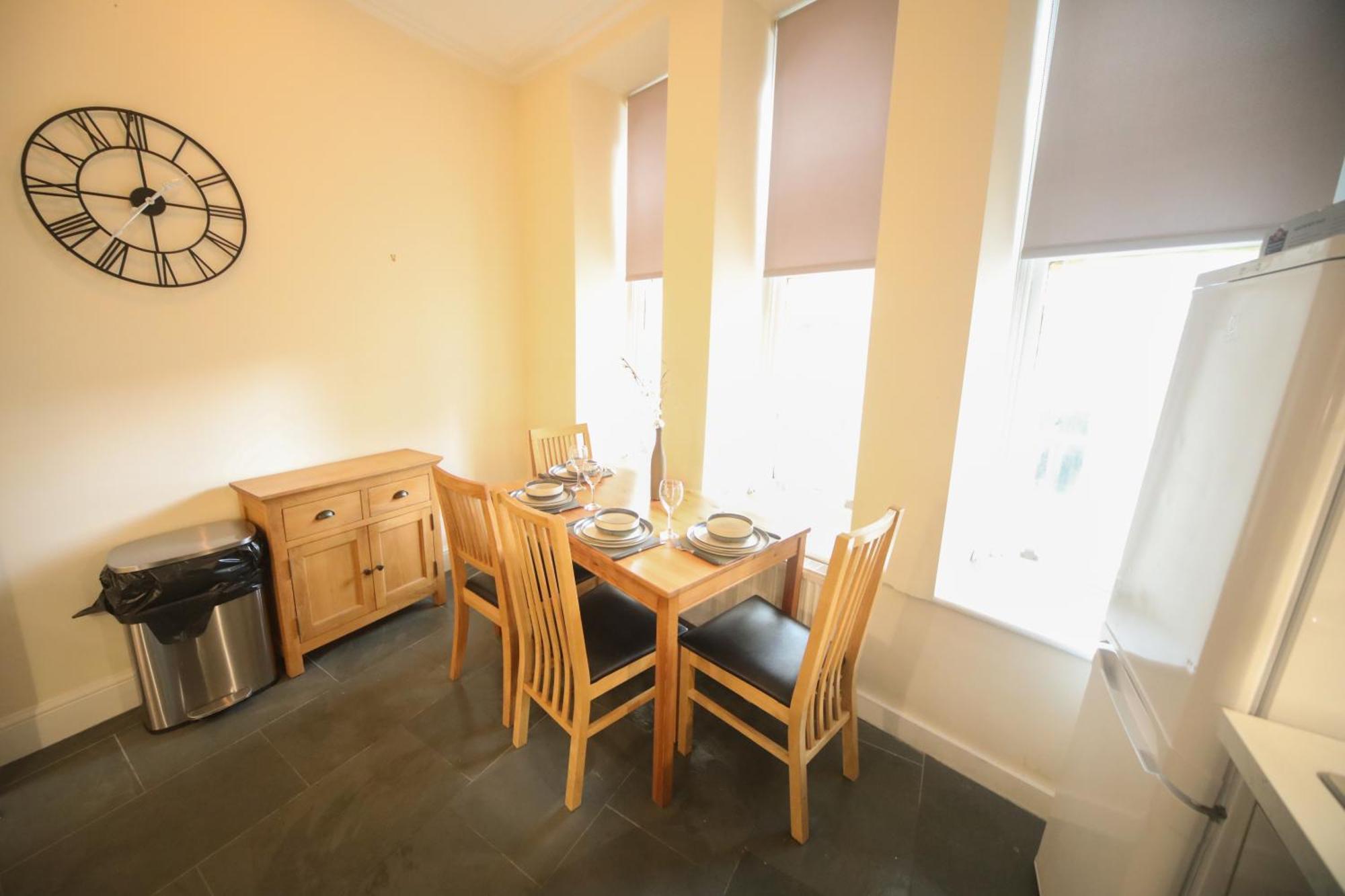 Lfracombe Holiday Apartment Close To Tunnels Beaches イフラクーム エクステリア 写真