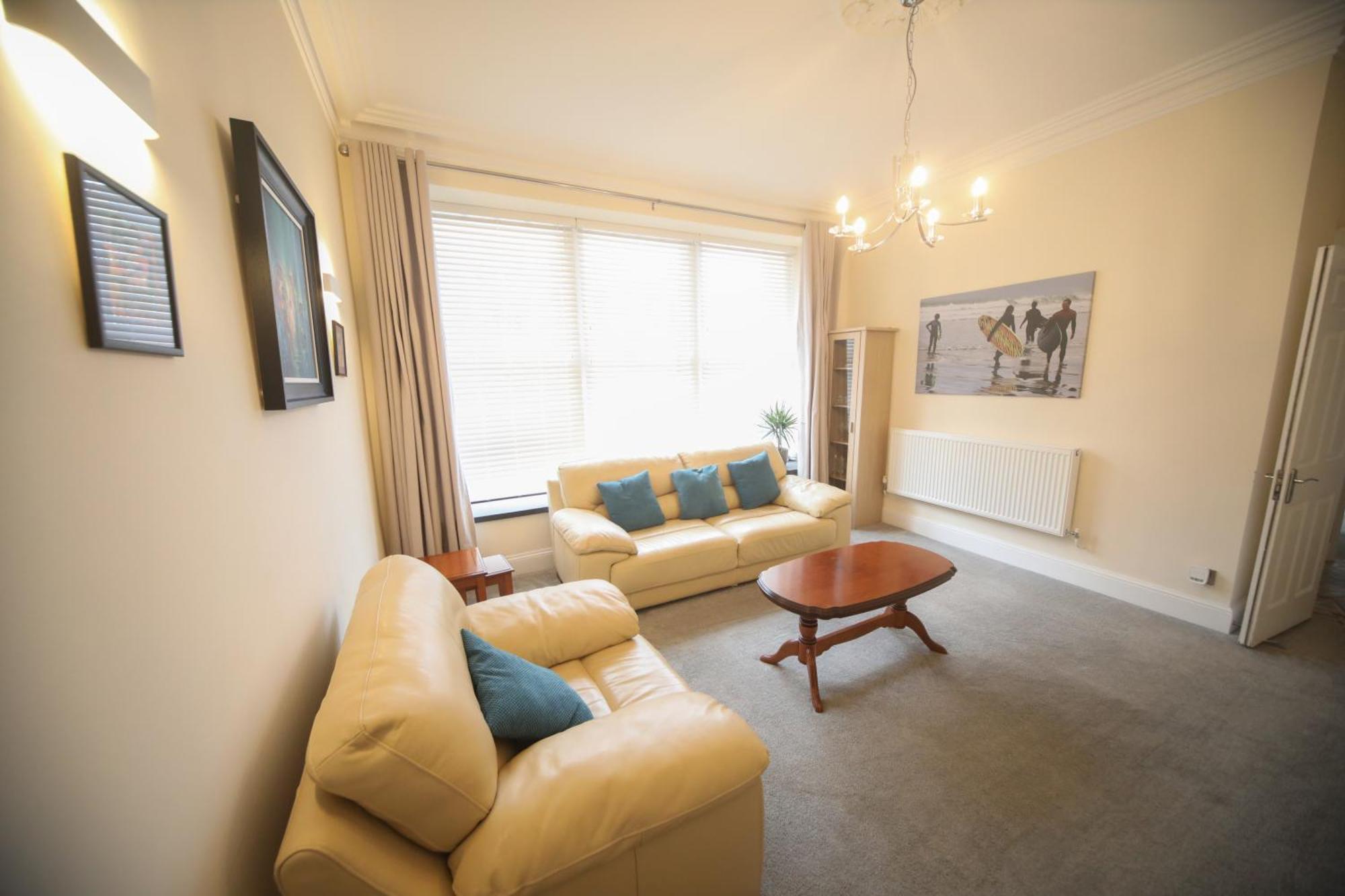 Lfracombe Holiday Apartment Close To Tunnels Beaches イフラクーム エクステリア 写真